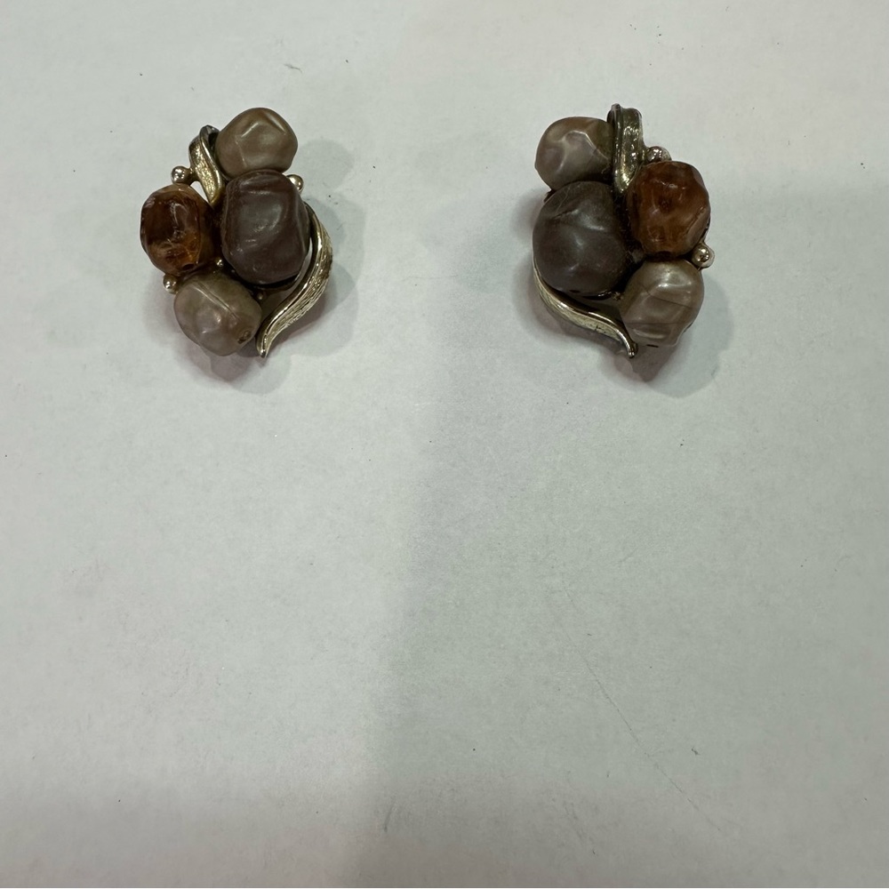 Vintage Brown Stone Earrings,clip on